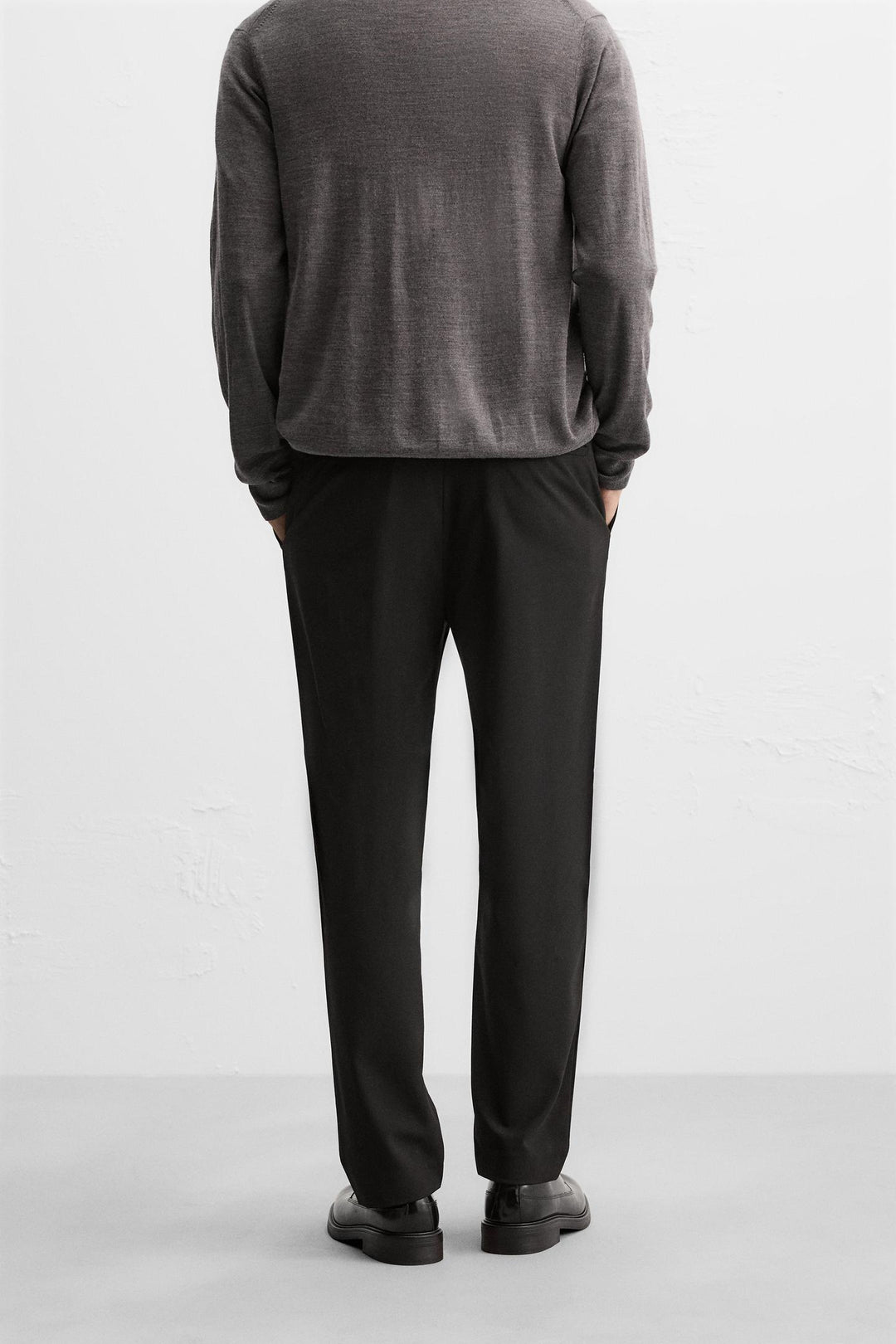 ZARA SLIM FIT PANTS