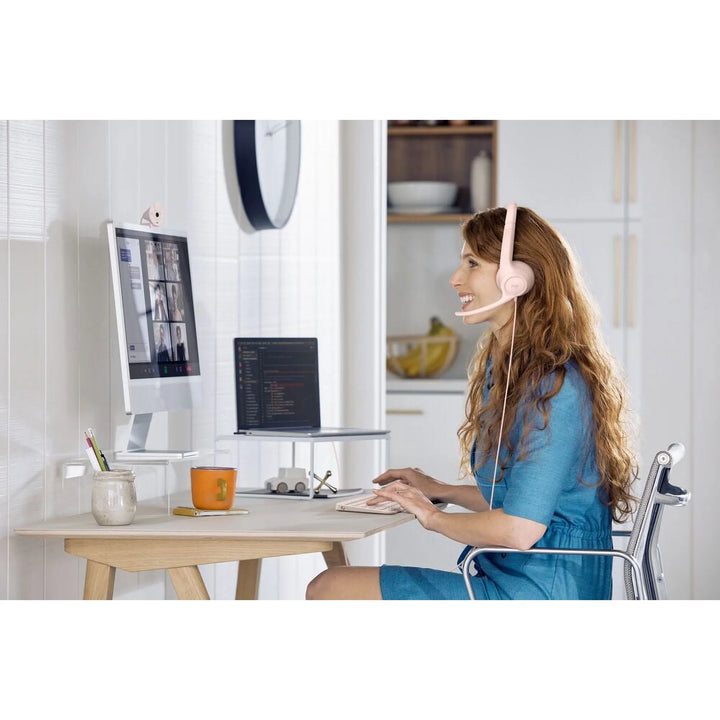 Logitech H390 Wired USB Headset, Stereo Headphones with Noise-Cancelling Microphone, USB, In-Line Controls, PC/Mac/Laptop, Black (981-000310)
