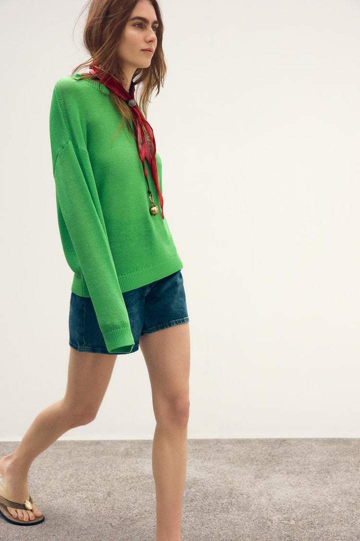 ZARA STRAIGHT BASIC KNIT SWEATER