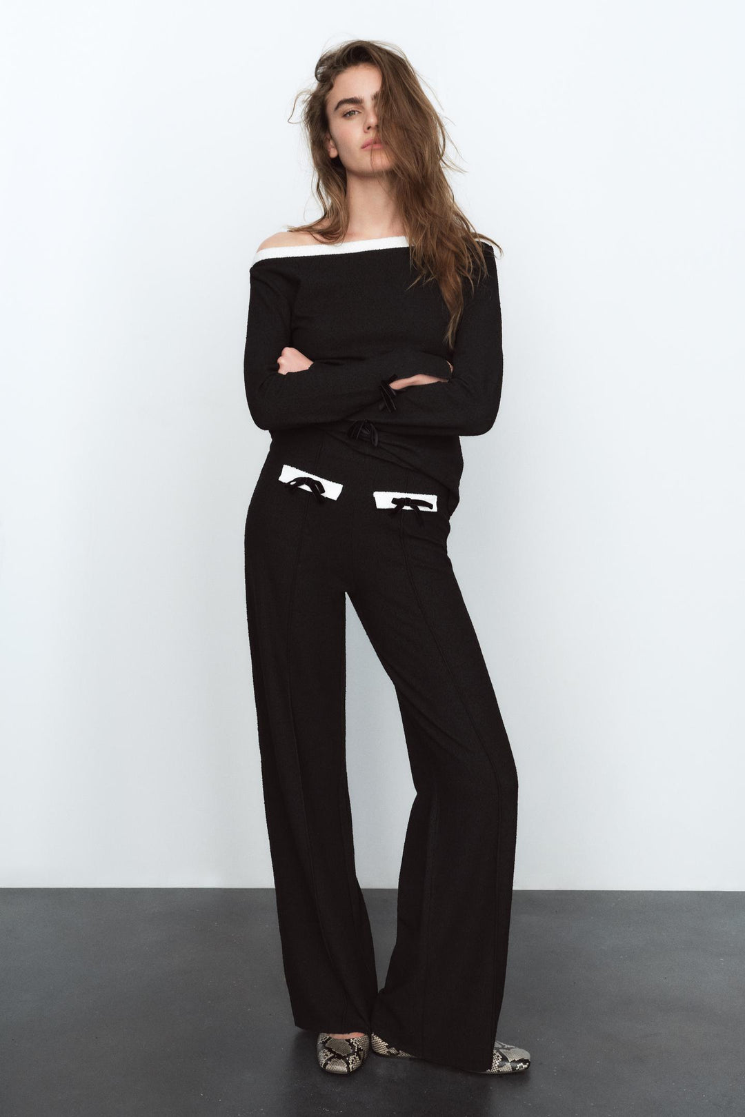 ZARA BOUCLÉ TOP WITH BOWS