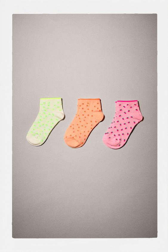 Zara THREE-PACK OF FRUIT ANKLE SOCKS
