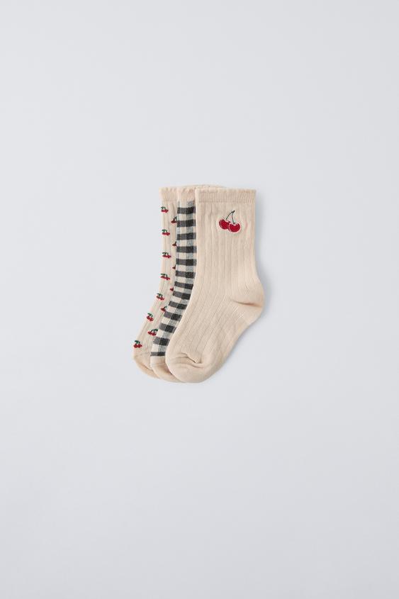 Zara THREE-PACK OF CHERRY AND CHECKERED SOCKS