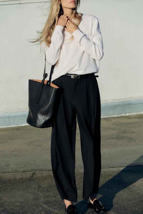 Zara STRAIGHT CUT PLEATED PANTS