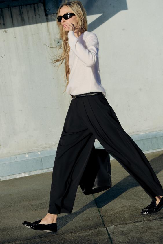 Zara STRAIGHT CUT PLEATED PANTS