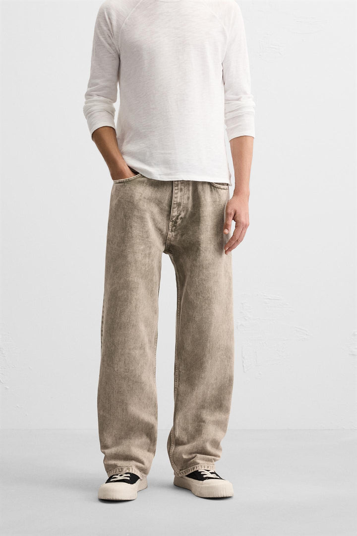 ZARA RELAXED STRAIGHT FIT JEANS