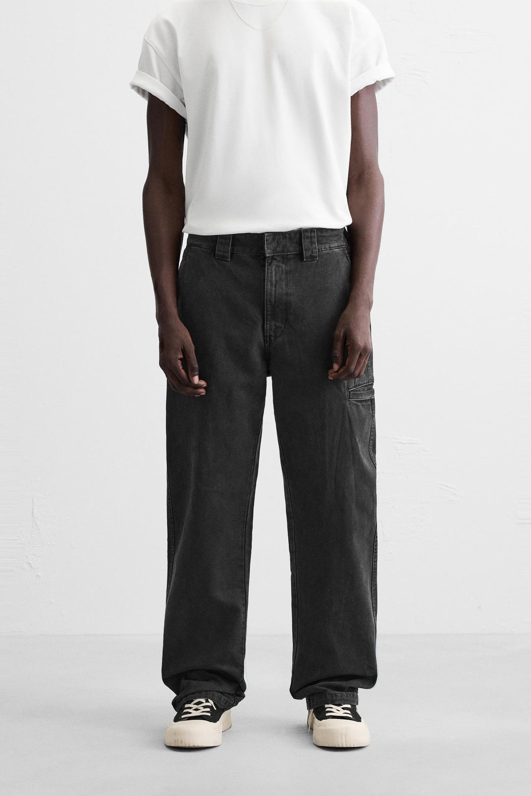 ZARA STRAIGHT LEG UTILITY JEANS