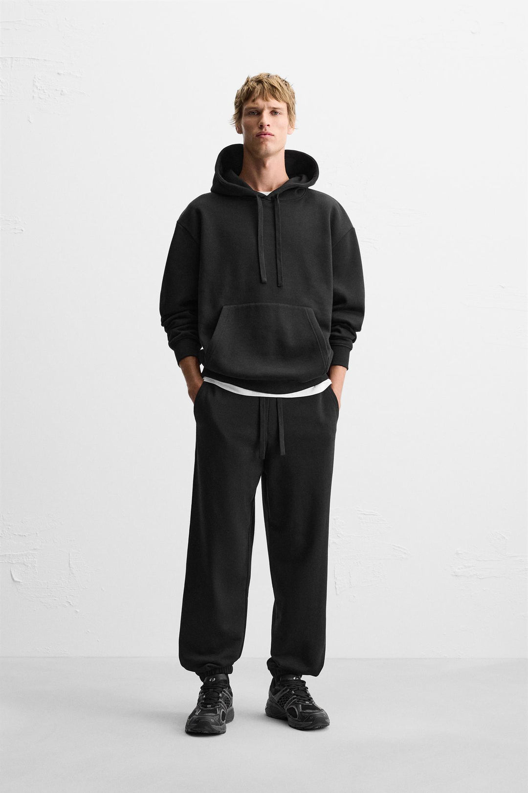 ZARA BASIC JOGGING PANTS