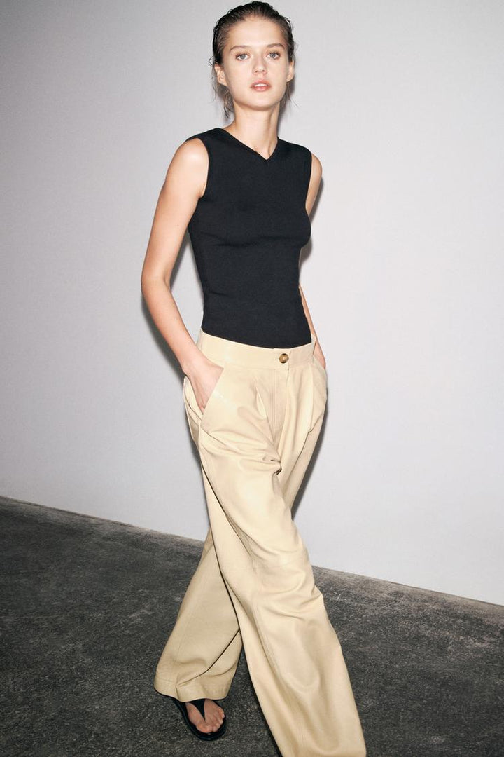 ZARA STRETCH RIBBED TOP