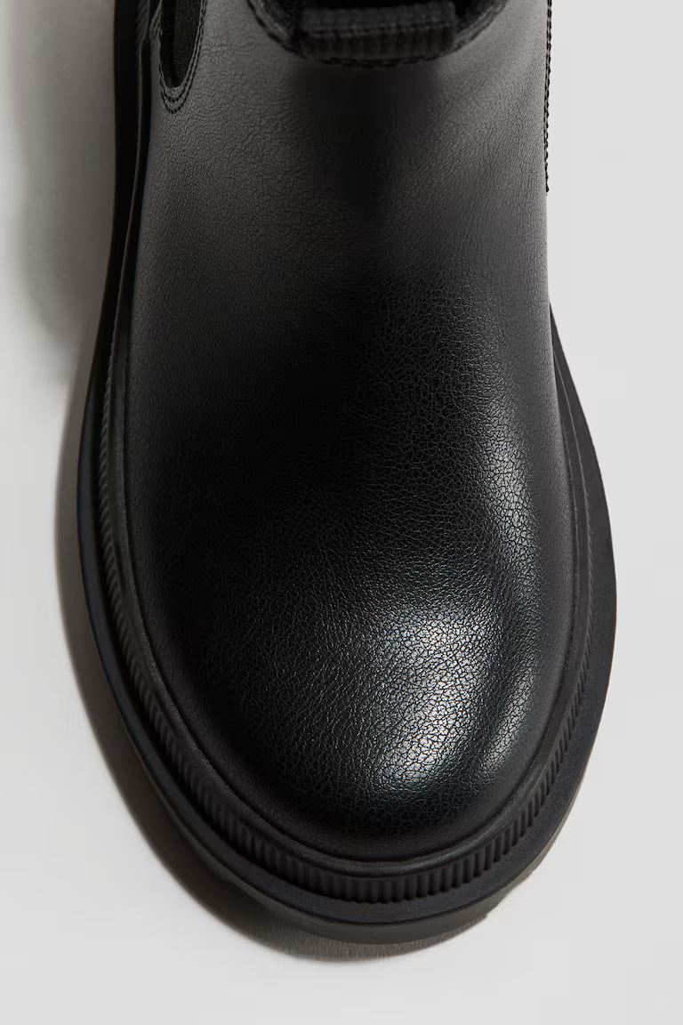 H&M Chelsea Boots