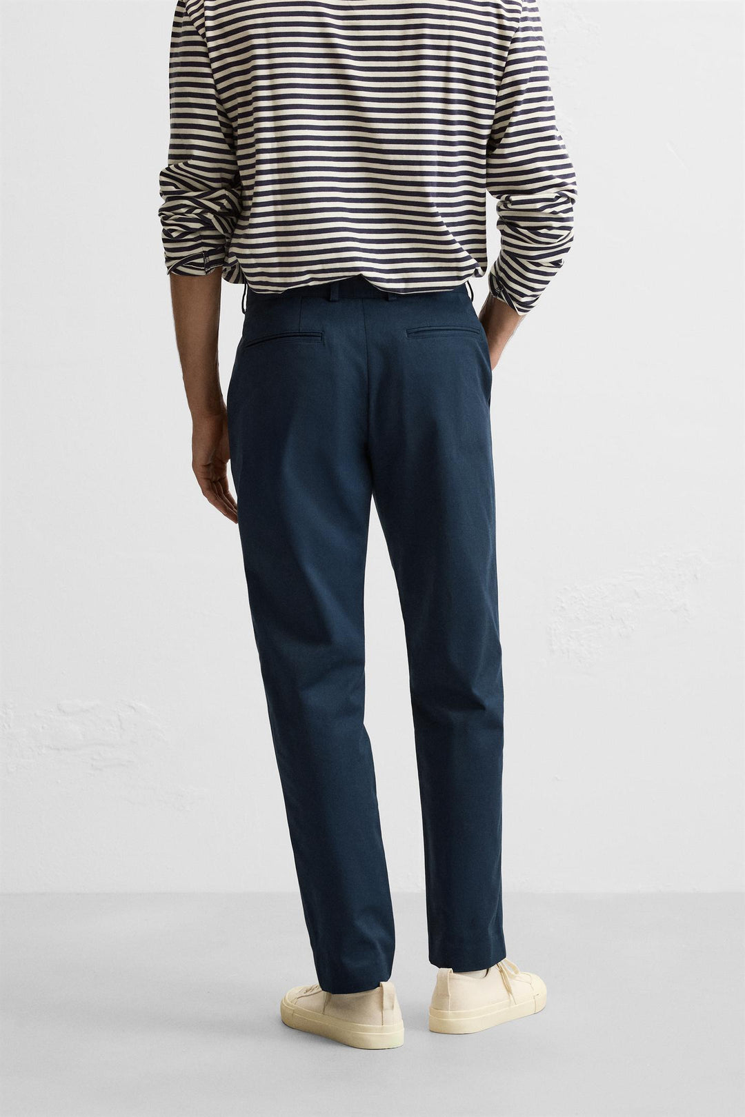 ZARA STRAIGHT FIT CHINO PANTS