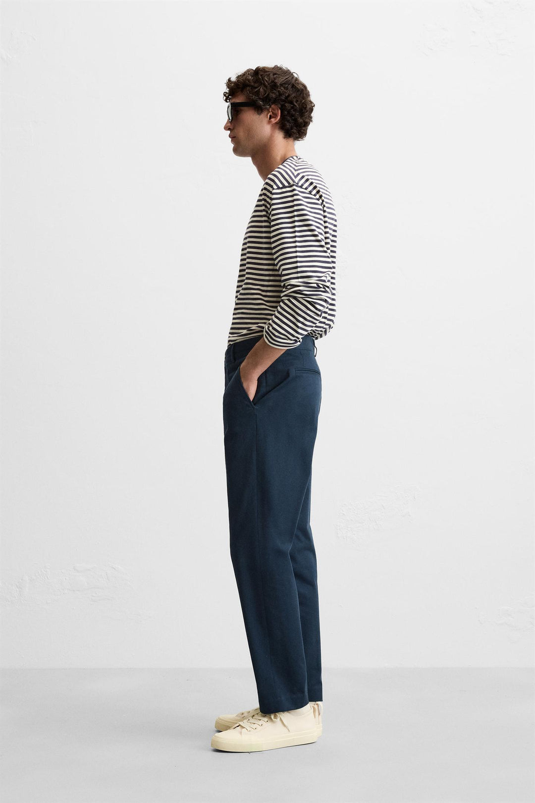 ZARA STRAIGHT FIT CHINO PANTS