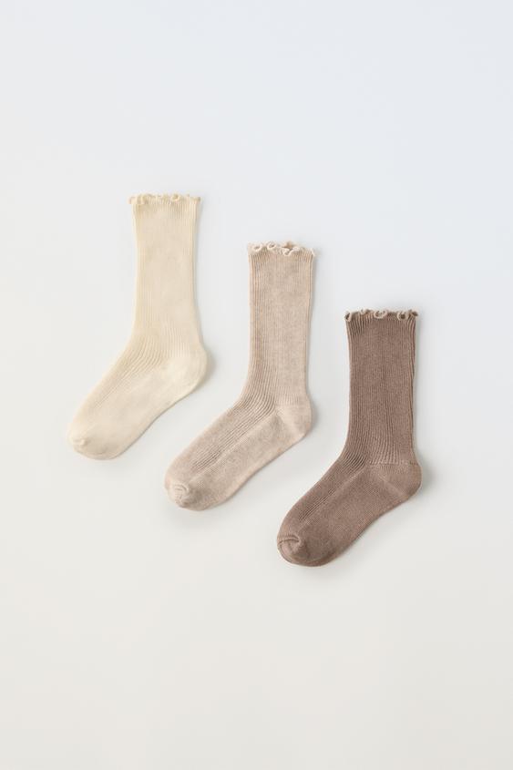 Zara THREE-PACK OF RUFFLED SOCKS