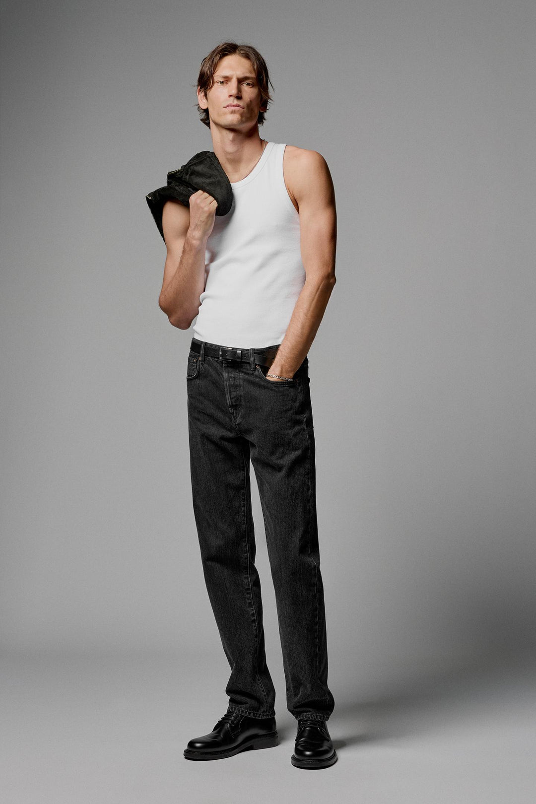 ZARA STRAIGHT FIT JEANS