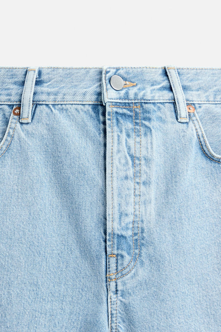 ZARA STRAIGHT FIT JEANS