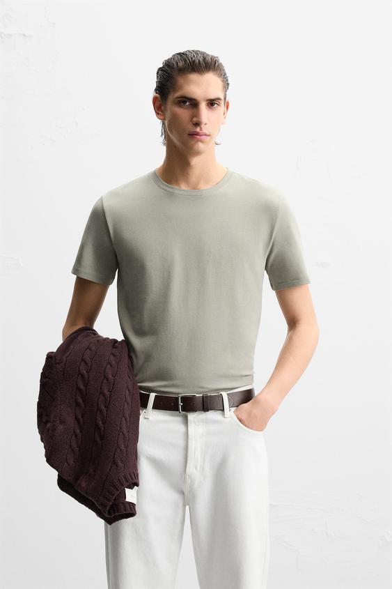 Zara BASIC SLIM FIT T-SHIRT