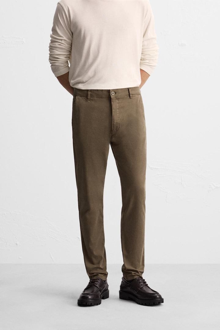 ZARA SKINNY CHINO PANTS