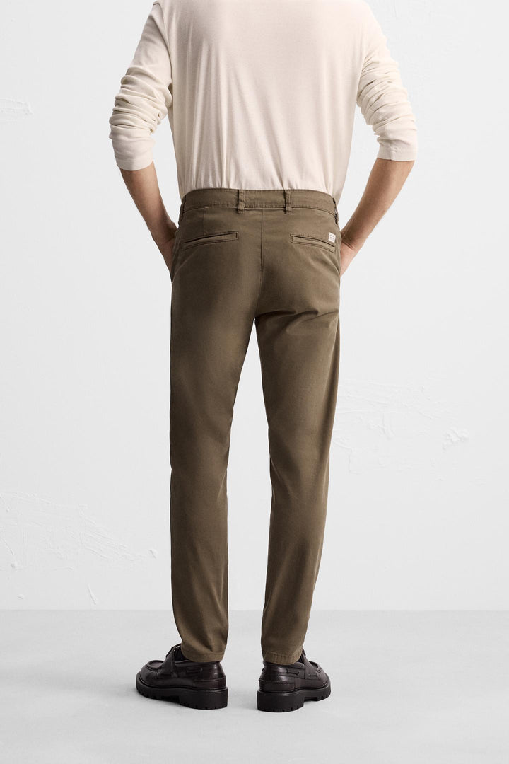 ZARA SKINNY CHINO PANTS