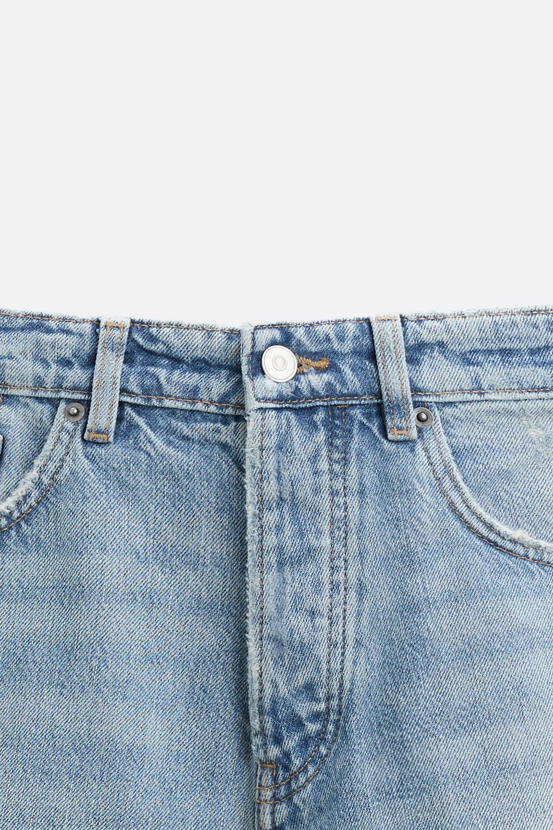 ZARA STRAIGHT FIT DENIM SHORTS