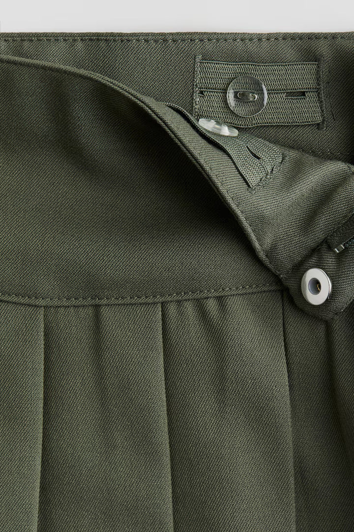 H&M Pleated Twill Skirt
