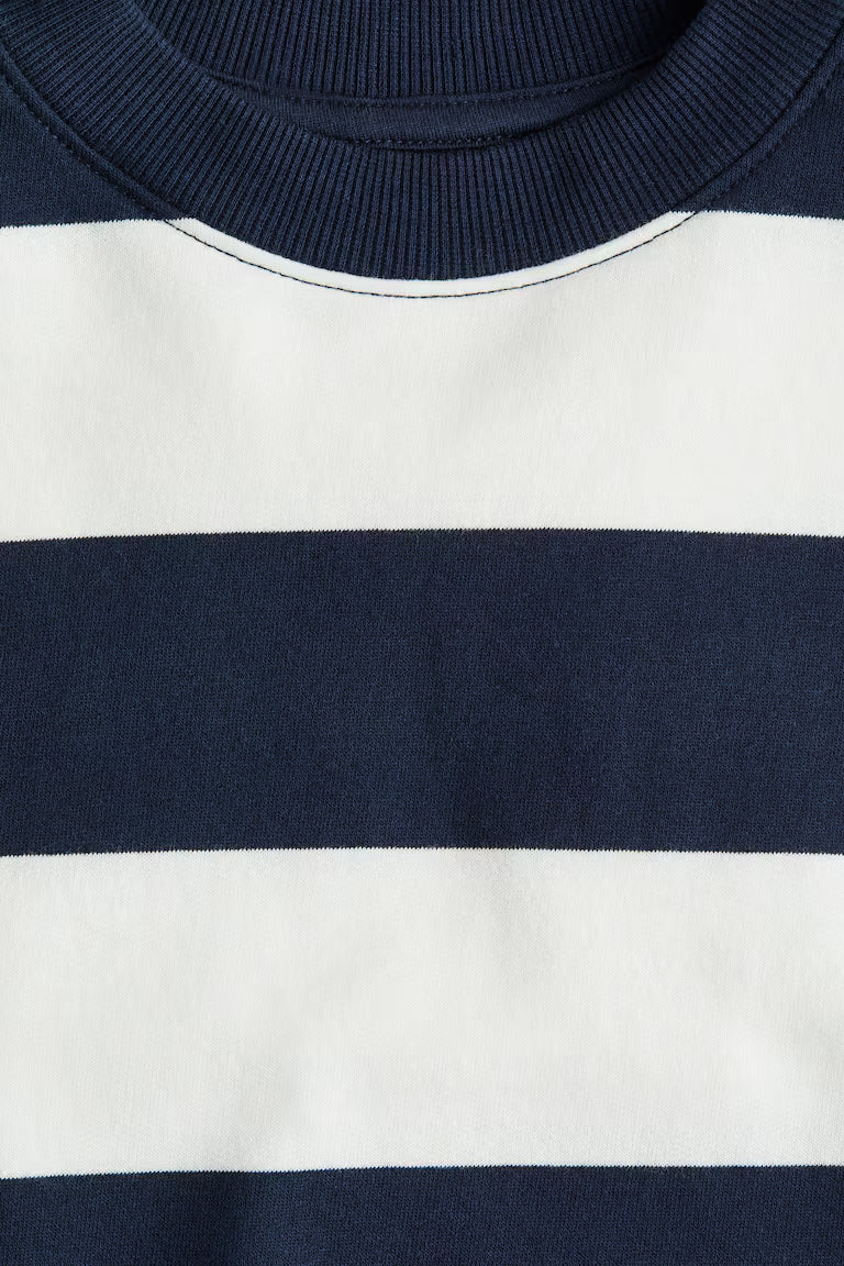H&M Oversized Crew-neck Sweatshirt