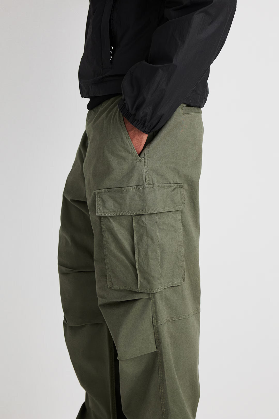 H&M Relaxed Fit Cargo Pants