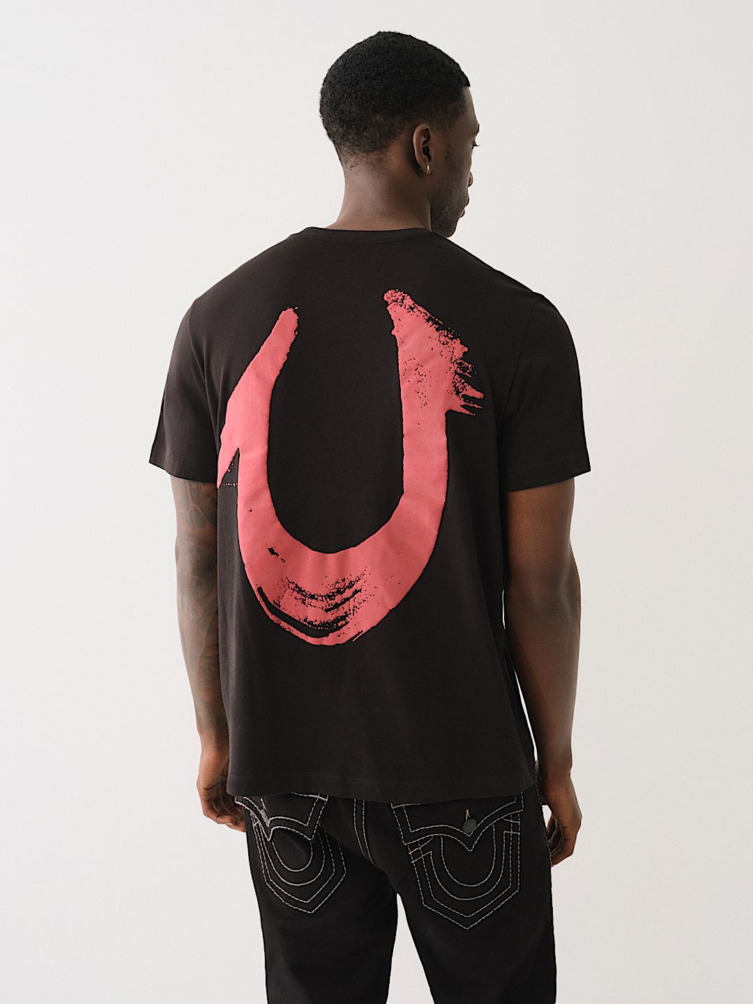 TRUE RELIGION PAINTED HORSESHOE RELAXED TEE