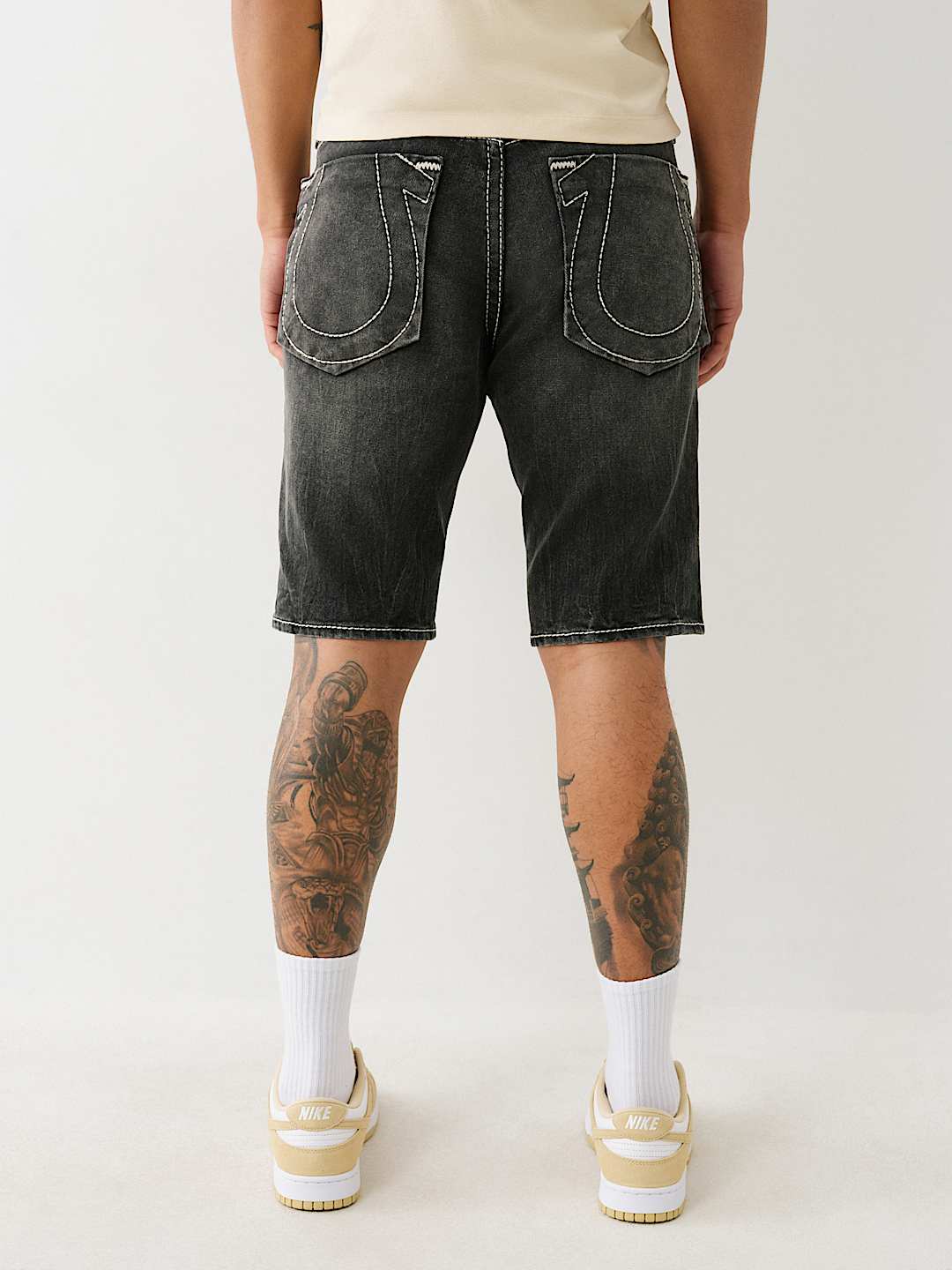 TRUE RELIGION RICKY BIG T HERITAGE HORSESHOE SHORT