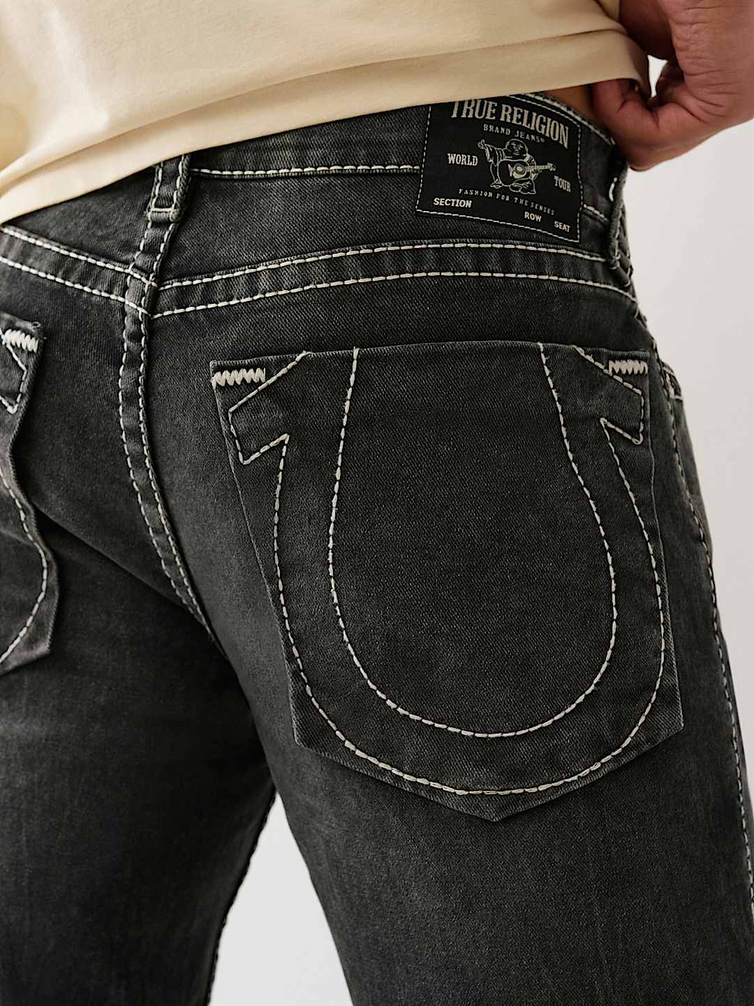 TRUE RELIGION RICKY BIG T HERITAGE HORSESHOE SHORT