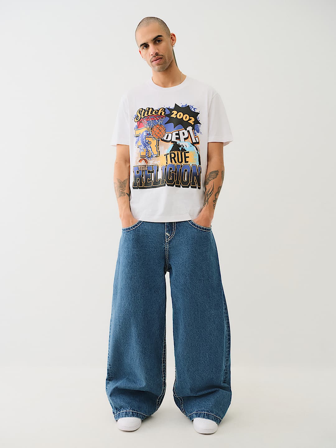 TRUE RELIGION STITCH DEPARTMENT TEE
