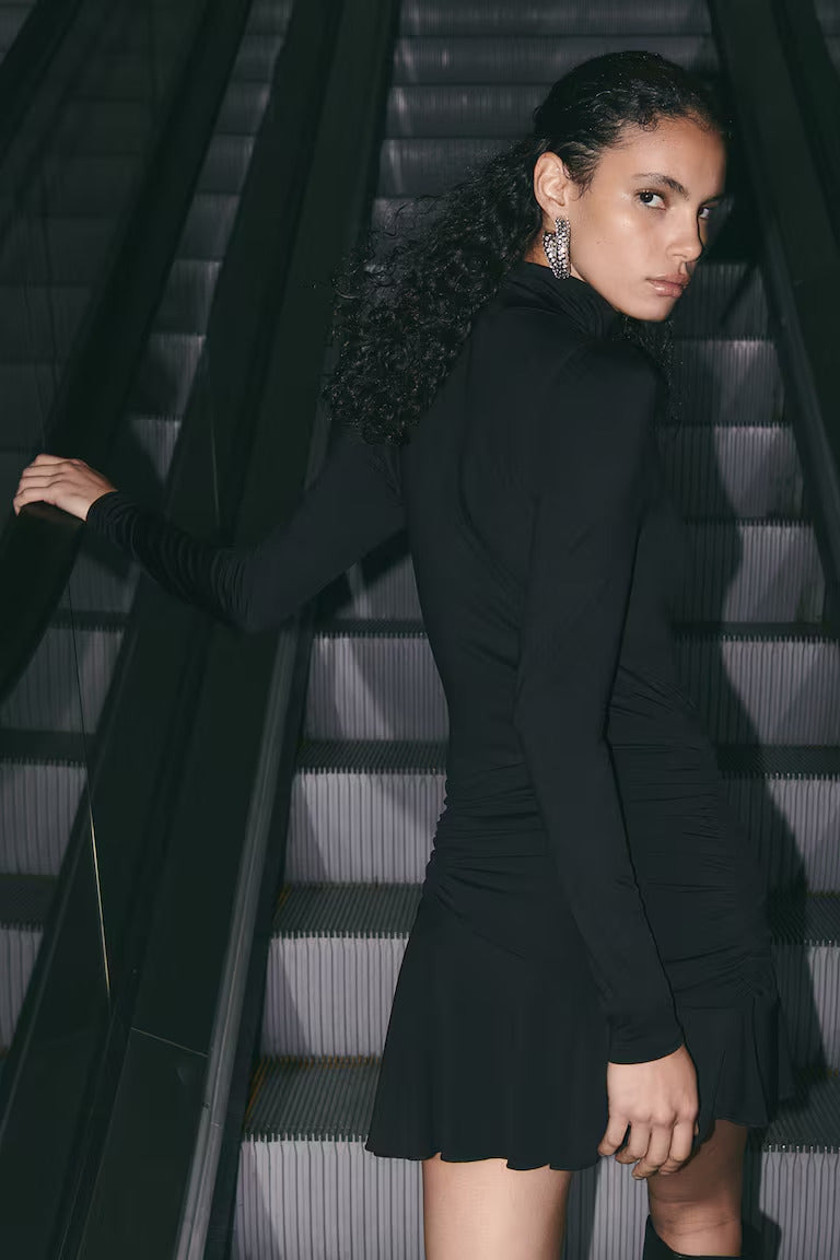 H&M GATHERED MINI SKIRT