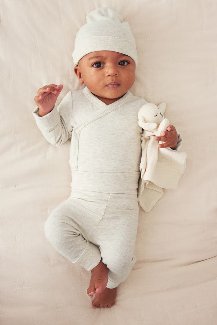 H&M 4-PIECE COTTON GIFT BOX SET