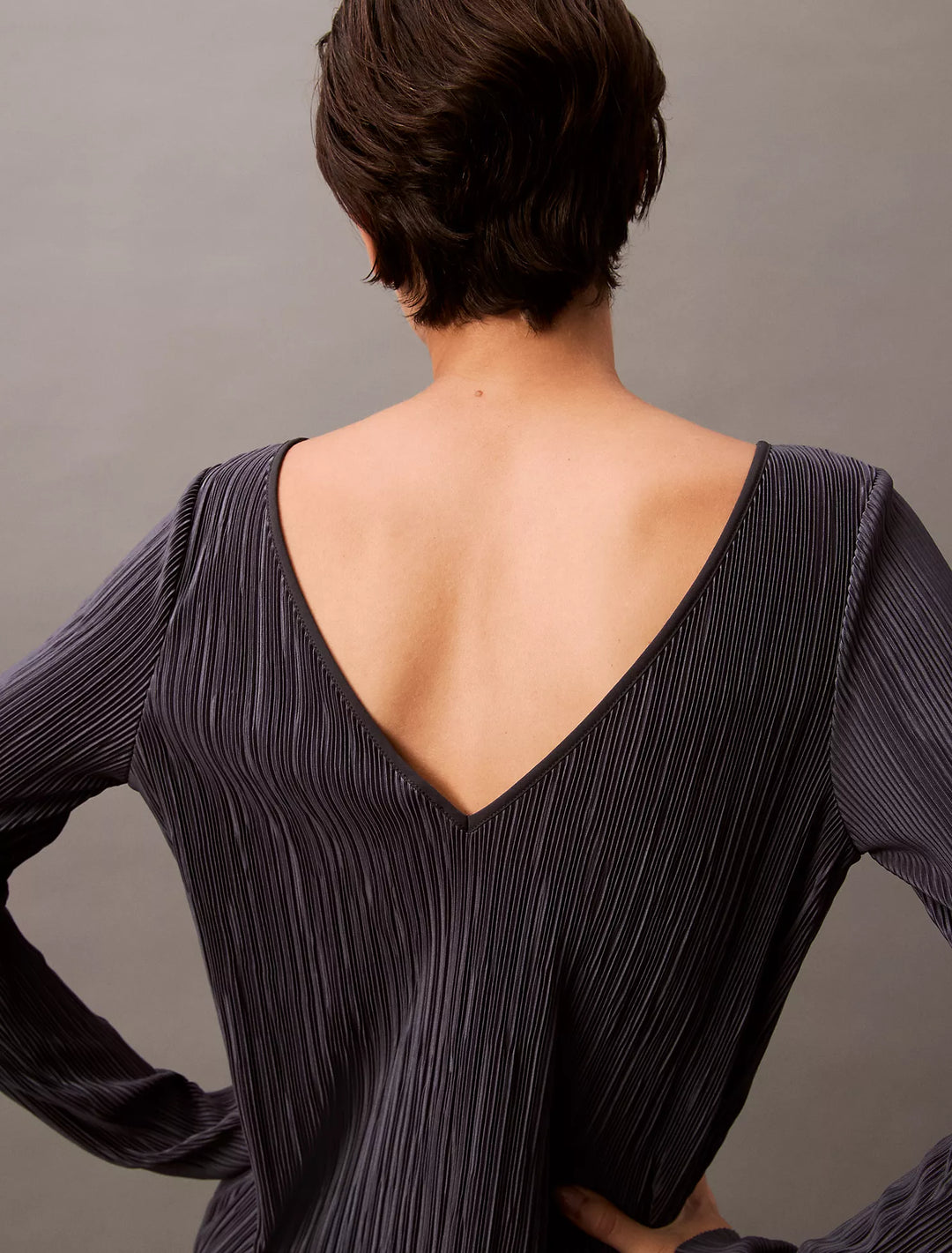 Calvin Klein Plisse Low Back Slim T-Shirt
