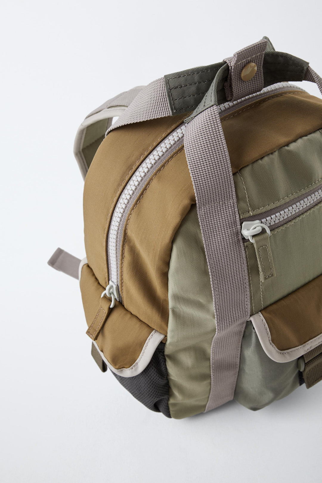 ZARA MULTIPOCKET BACKPACK
