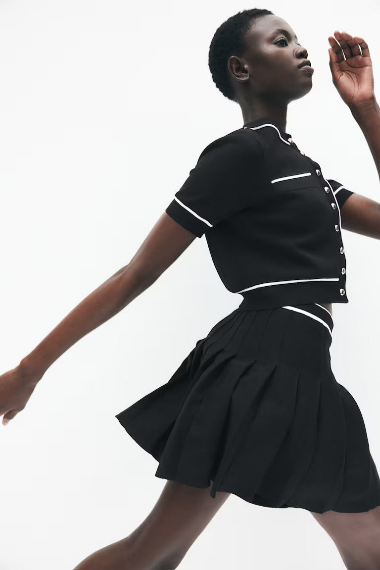 H&M PLEATED SKIRT