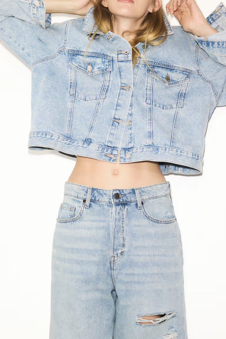 H&M HIGH-WAIST KNEE-LENGTH DENIM SHORTS