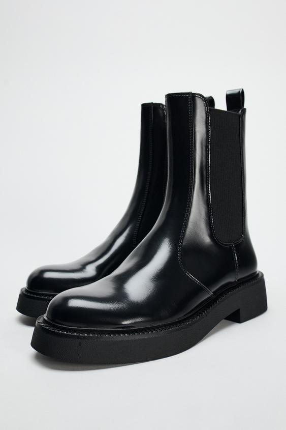 ZARA Treaded Chelsea Boots