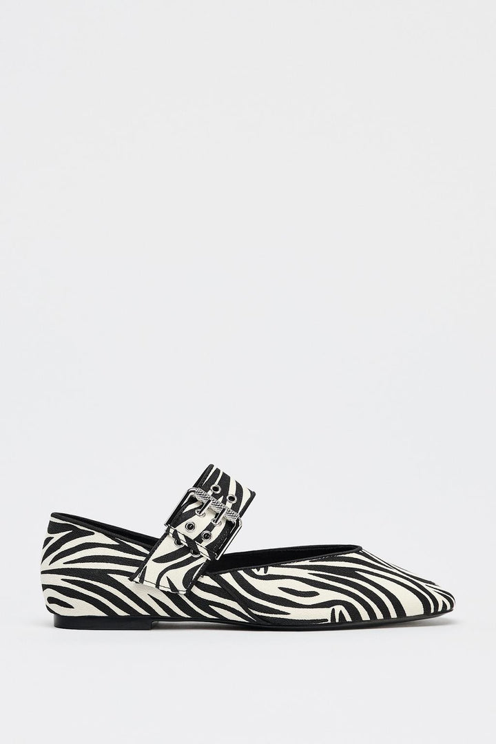 ZARA ANIMAL PRINT BUCKLE BALLET FLATS