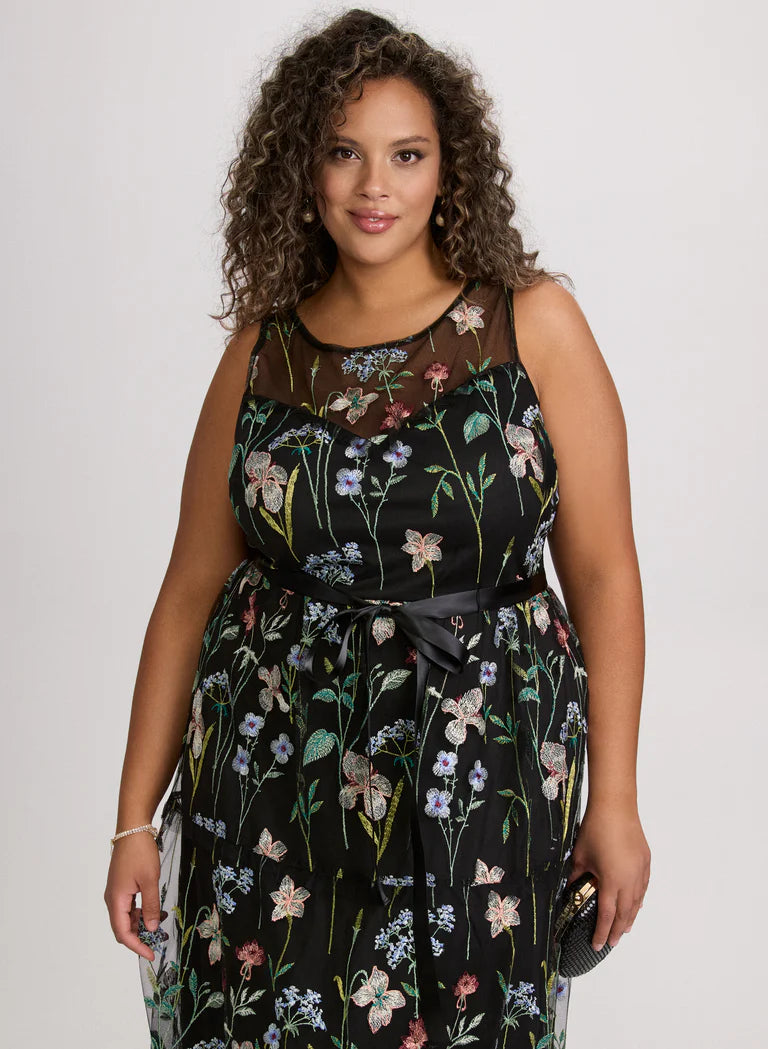 LAURA Floral Embroidered Dress