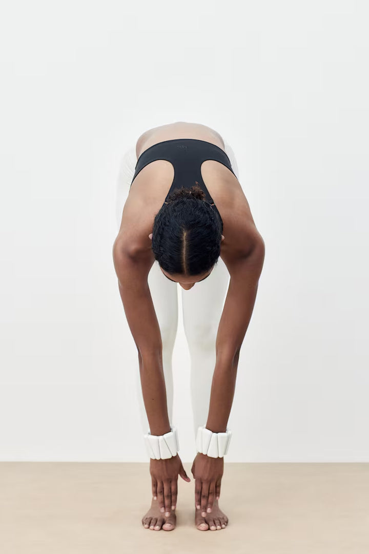 H&M LIGHT SUPPORT SPORTS BRA WITH SOFTMOVE™ LYCRA®