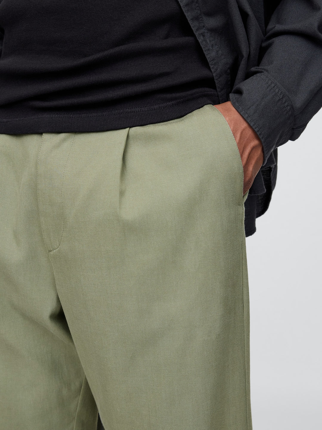 Gap UltraSoft Pleated Trousers