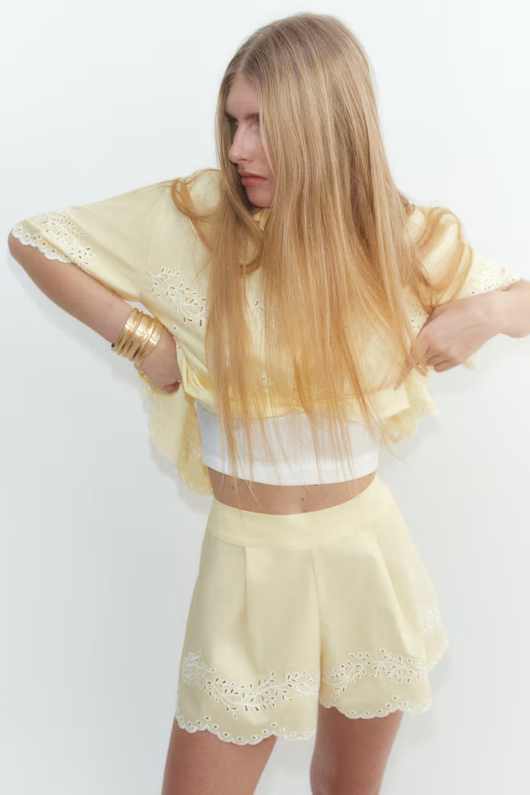 H&M SHORTS WITH EYELET EMBROIDERY