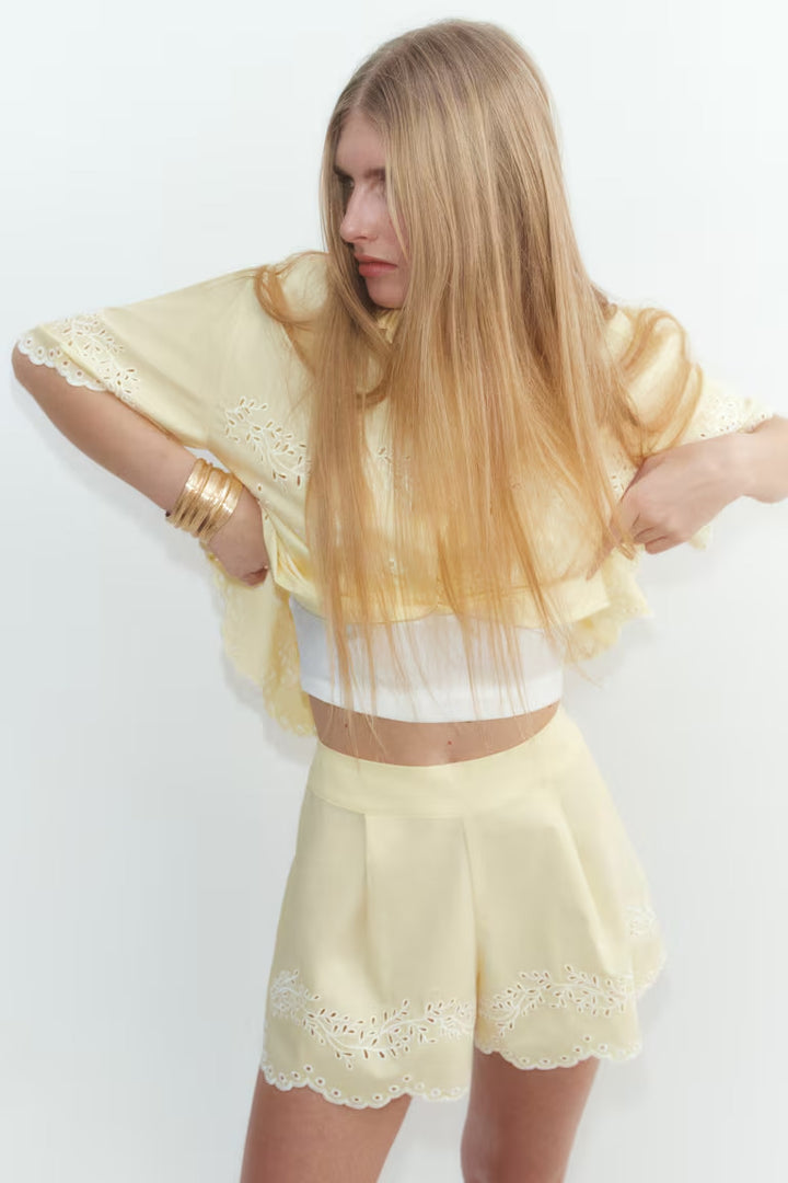 H&M SHORTS WITH EYELET EMBROIDERY