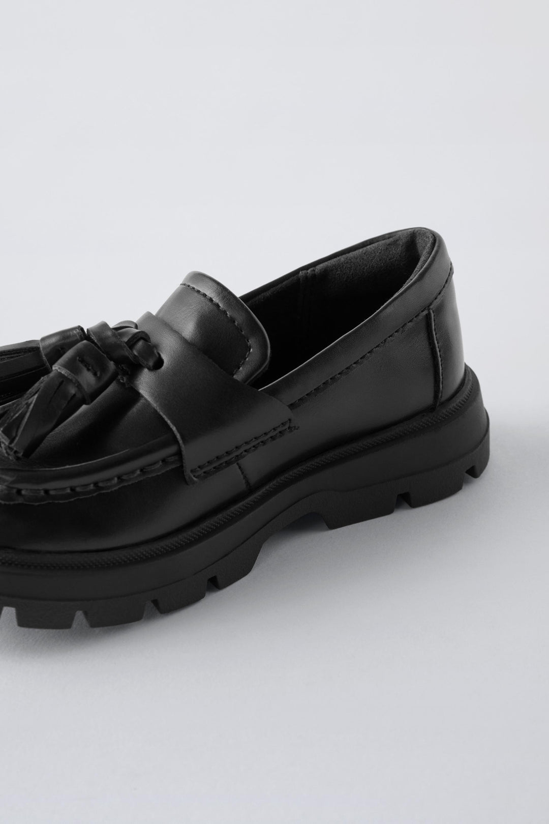 ZARA TASSELED MOCCASINS
