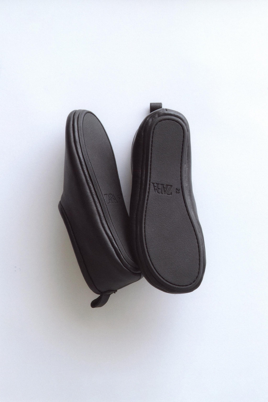 ZARA TIMELESZ - LEATHER BOOTIES