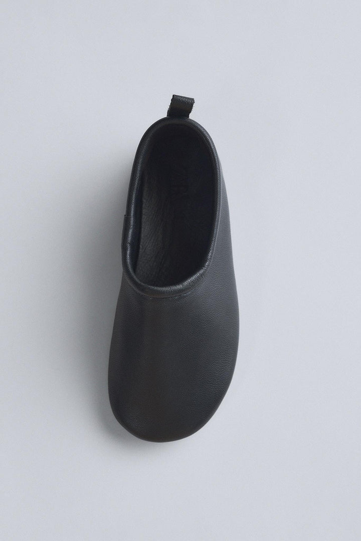 ZARA TIMELESZ - LEATHER BOOTIES