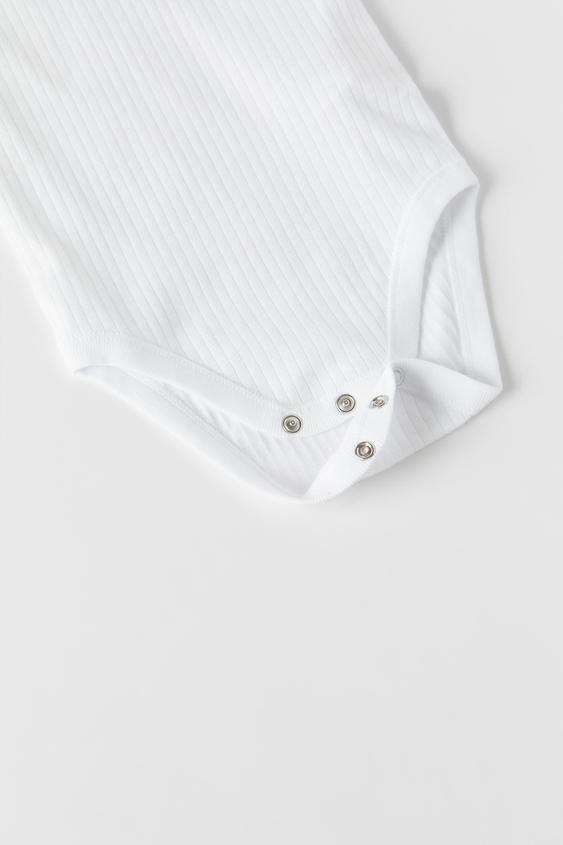 Zara THREE-PACK OF BASIC ROUND NECK BODYSUITS