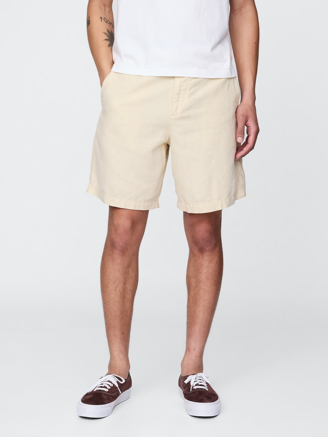 Gap 8" Linen-Cotton Shorts