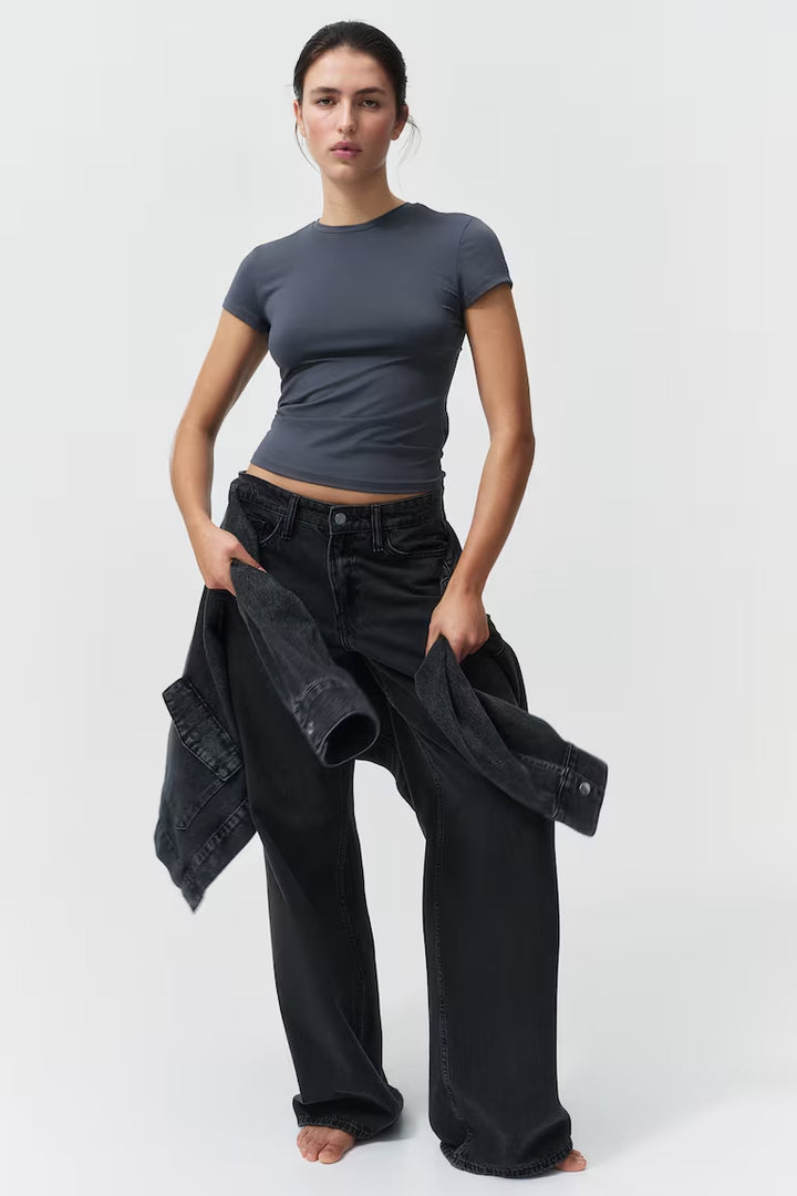 H&M Fitted T-shirt