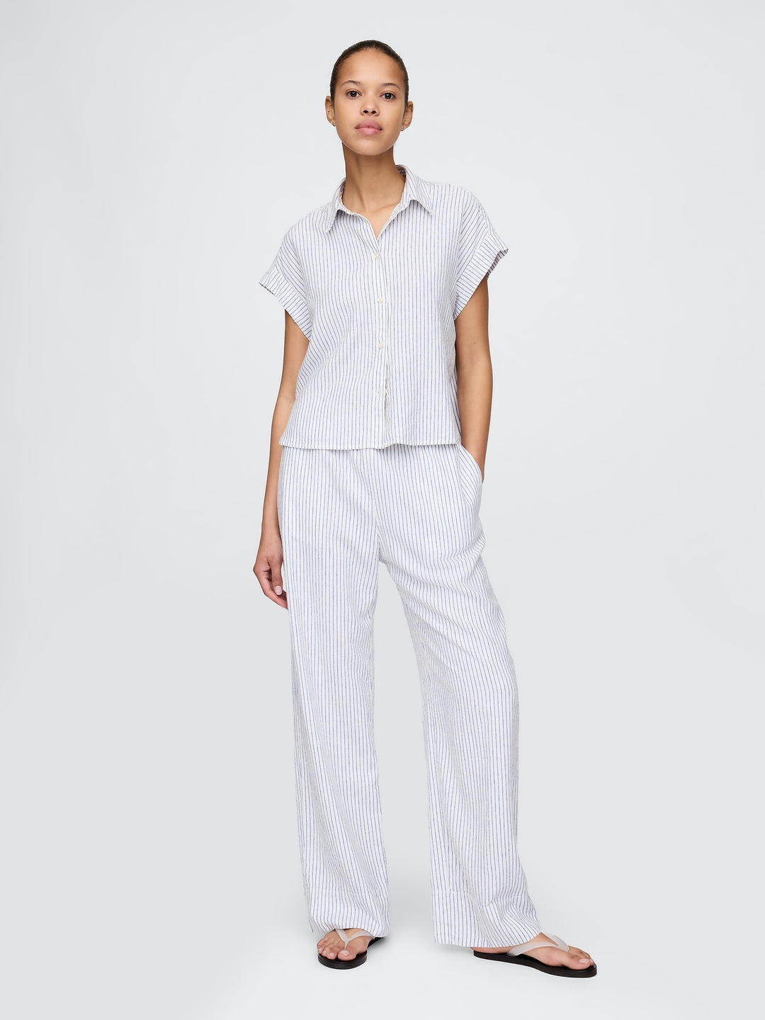 Gap Linen-Blend Cropped Shirt