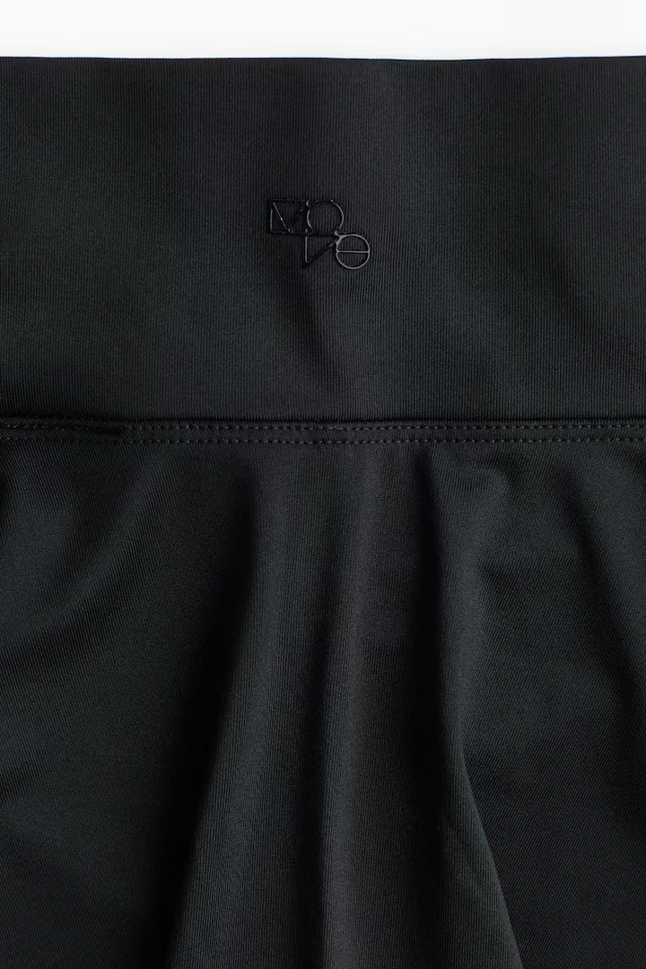 H&M TENNIS CIRCLE SKIRT IN DRYMOVE™